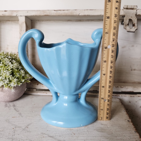 Camark Pottery 404 Blue Double Handle Trophy Vase- 1930s Retro Pottery- Art Deco - Picture 5 of 10